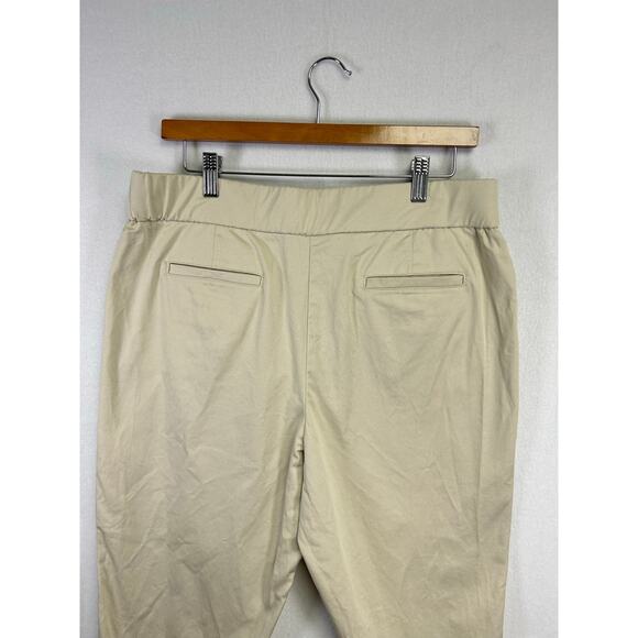 Woman's Sag‎ Harbor Stretch Cotton Khaki Tan Capris - Size 12 Casual Classic - Picture 6 of 10